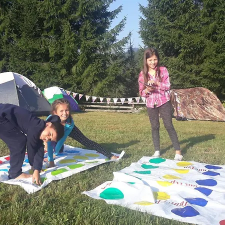 Nad Karpatamy Campsite Hrobyshche